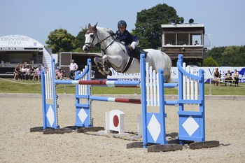 Tabitha Kyle scoops The Stable Company HOYS 138cms Qualifier win at Bicton Arena